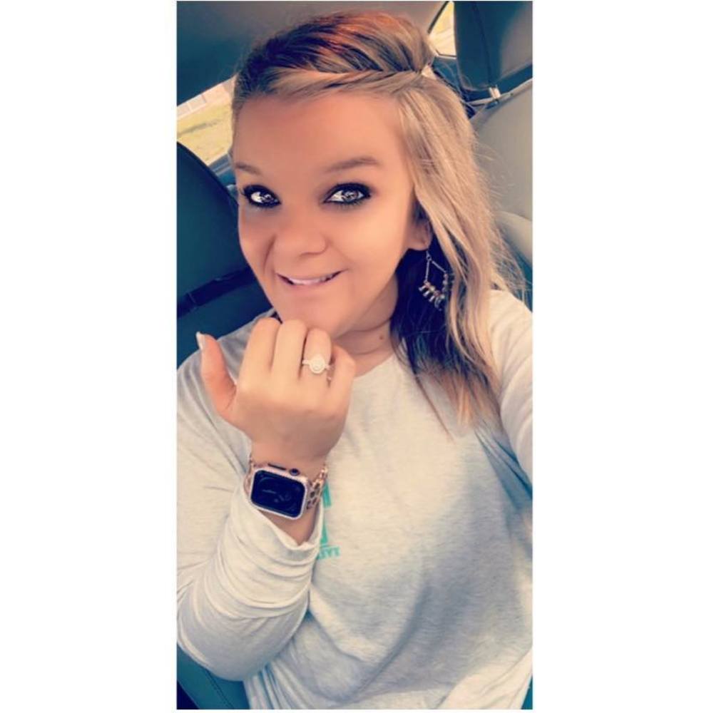 Meet your Posher, Ashley
